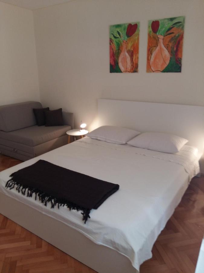 Spacious Room Near Beach W Private Bathroom Trogir Zewnętrze zdjęcie